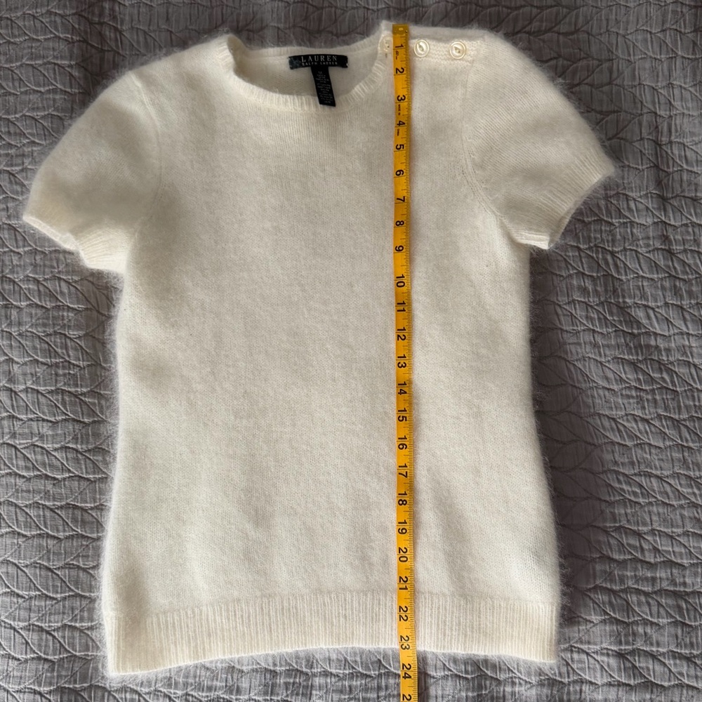 EUC Lauren by Ralph Lauren Women’s Cream Short Sleeve Sweater Size M